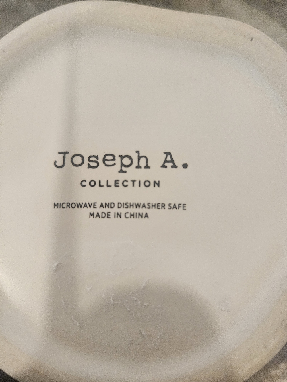 Joseph White 'King' and 'Queen' Crown Ceramic Mug Set - Picture 4 of 6